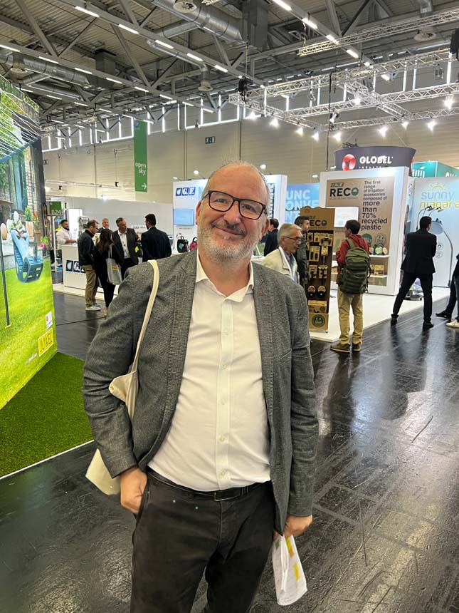 Un Gafa à 1000 exposants, des JDC à 350... le fossé se comble entre les deux salons ... de printemps. Ici Jean-Luc Garnier, commissaire général du salon Gafa