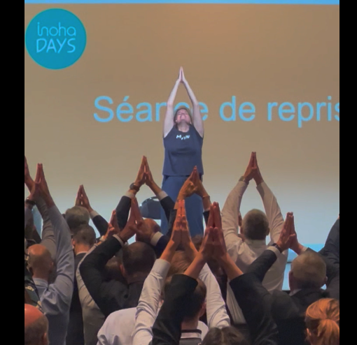 Incroyable : une séance de détente, relaxation juste après le déjeûner des Inoha Days... Et tout le monde a suivi !