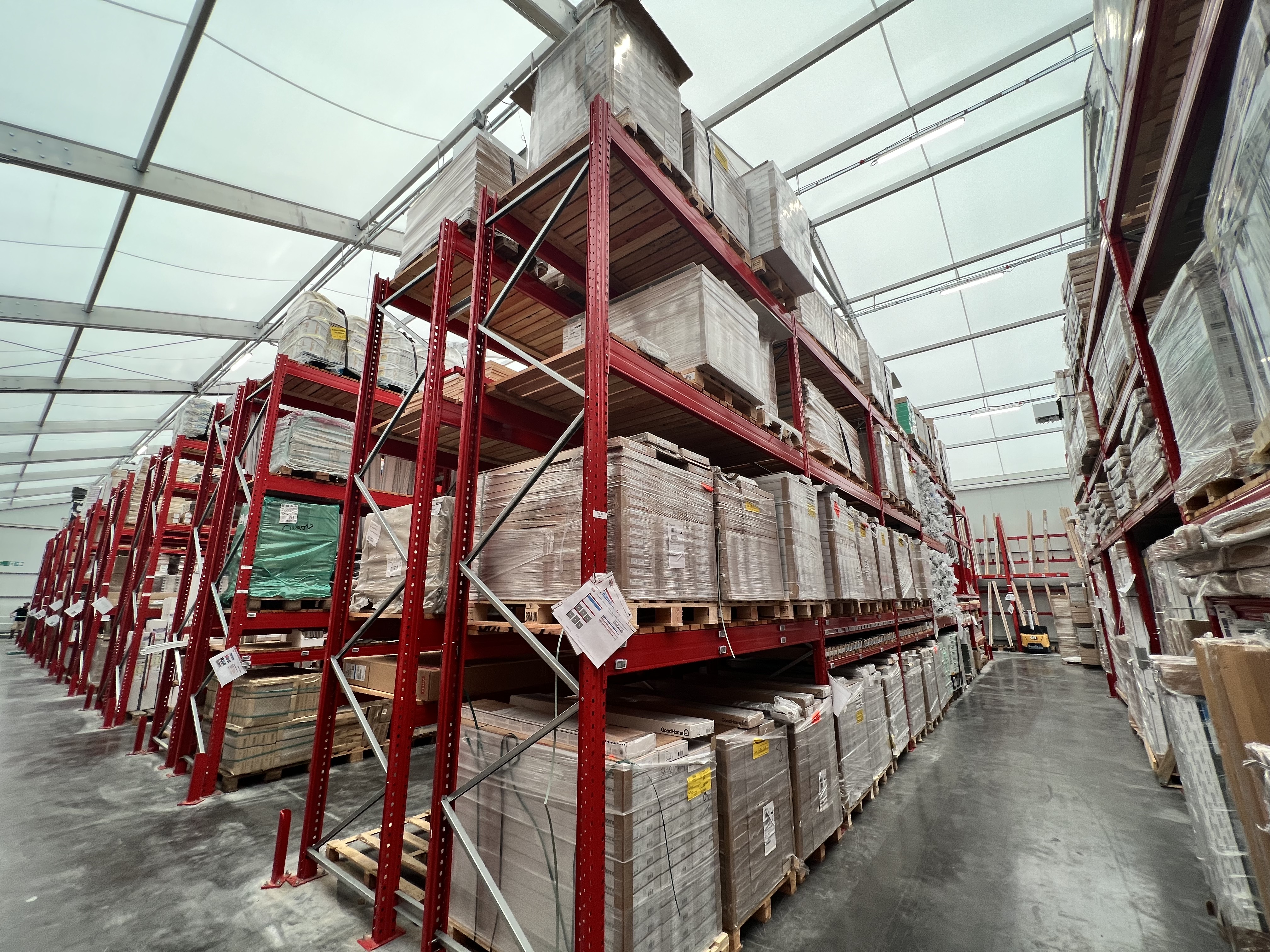 intérieur chapiteau produits