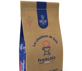 Charbon de bois gastronomique, 20 I, qualité supérieure, 7,95 C. Charbon de bois 40 I (gros morceaux), qualité gastronomique, 14,95 C.