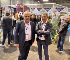 Pascal Beuve (DG Districo) et Lilian Roussel (Directeur marketing/achats)