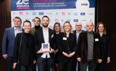 Sébastien Attina, CEO D,  Jean-Jacques Benhamou, Leader Enjeu Clients & Développement 360, François Lemauf, Leader de l’Offre, •  Elena Toso, Leader Performances et Finances, Stéphanie Guernalec, Leader Développement Humain & Impacts Positifs,  Emmanuel Legrand, Directeur du magasin Truffaut Ponthierry,  Mathieu Vandenabelle, DAF du magasin Truffaut Le Mans, Diane Dupraz, Leader RSE , Elodie Bardet, Coordinatrice Merchandising , Amélie Jeudy, Responsable Communication 