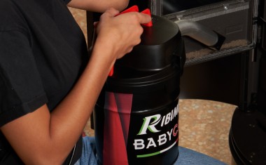 Découvrez les aspirateurs à cendres Ribimex spécial pellets